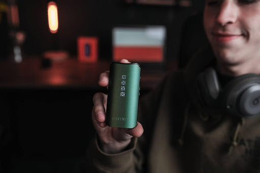 can you bring a vape on an airplane TSA Guidelines on Bringing E-Cigarettes and Vapes on Planes